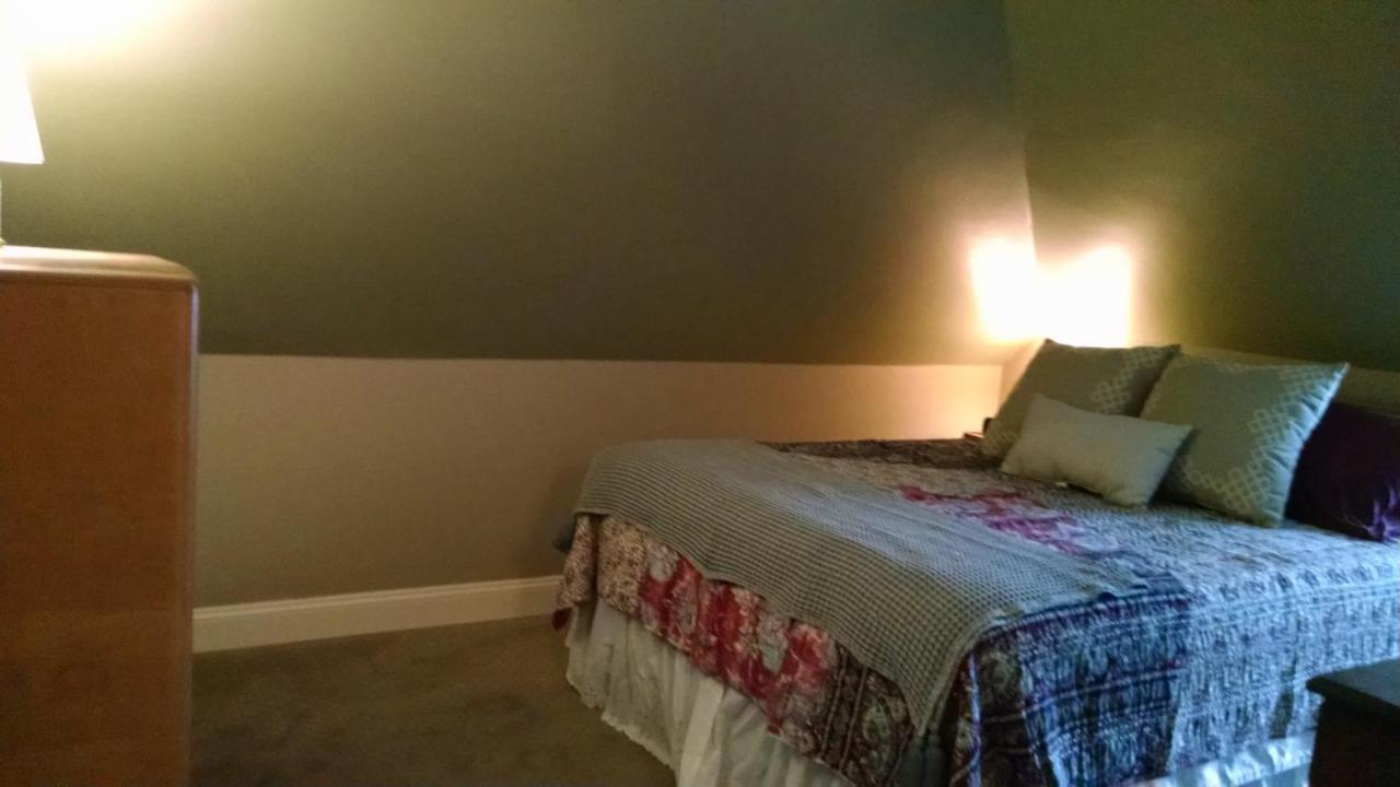 Georges On York B&B Taneytown Экстерьер фото