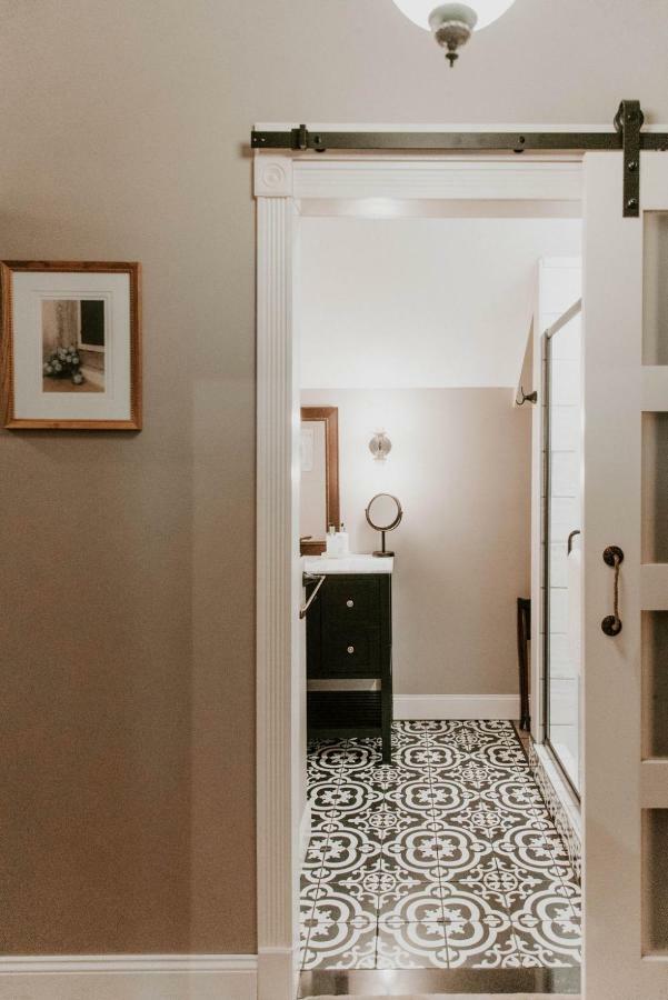 Georges On York B&B Taneytown Экстерьер фото