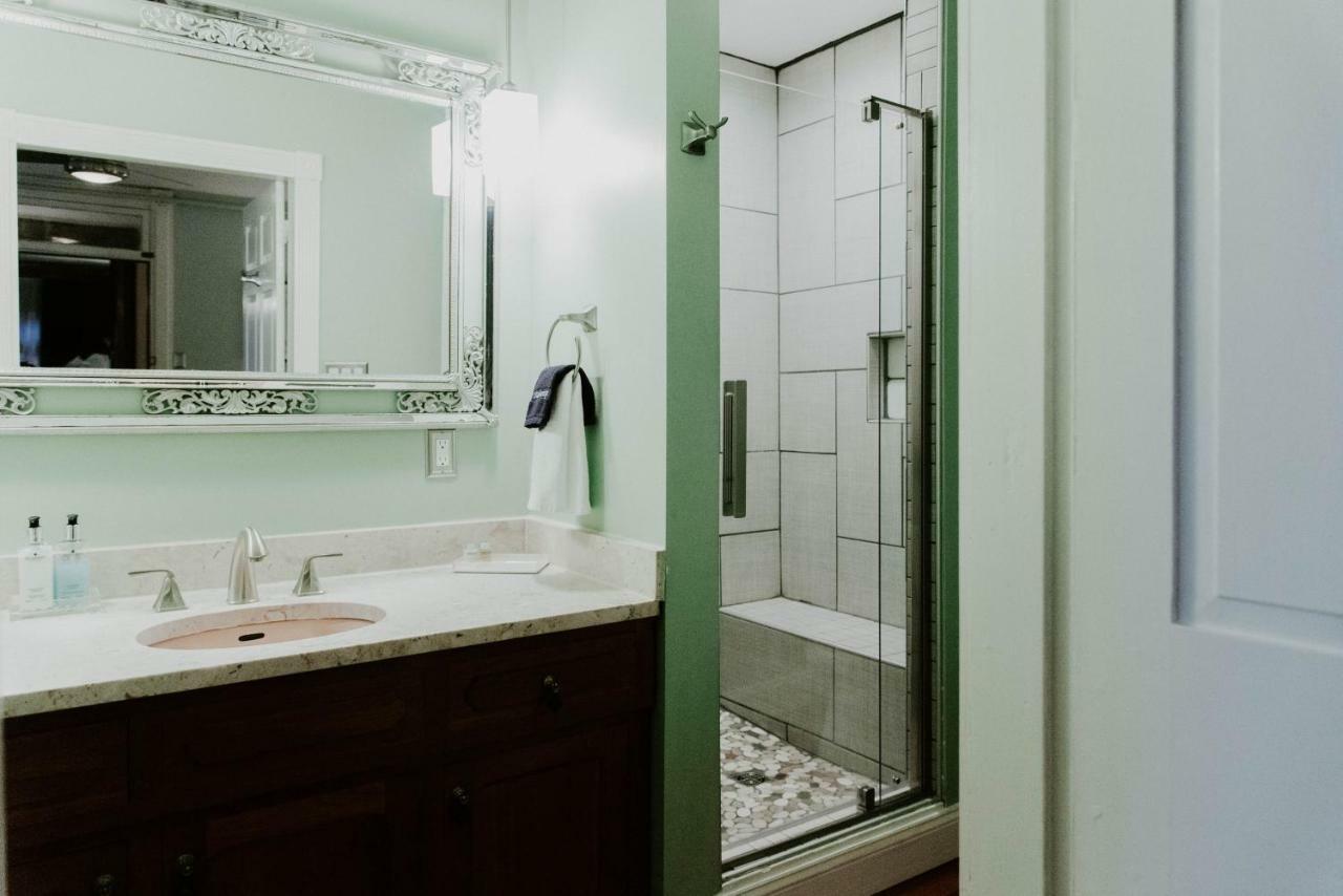 Georges On York B&B Taneytown Экстерьер фото