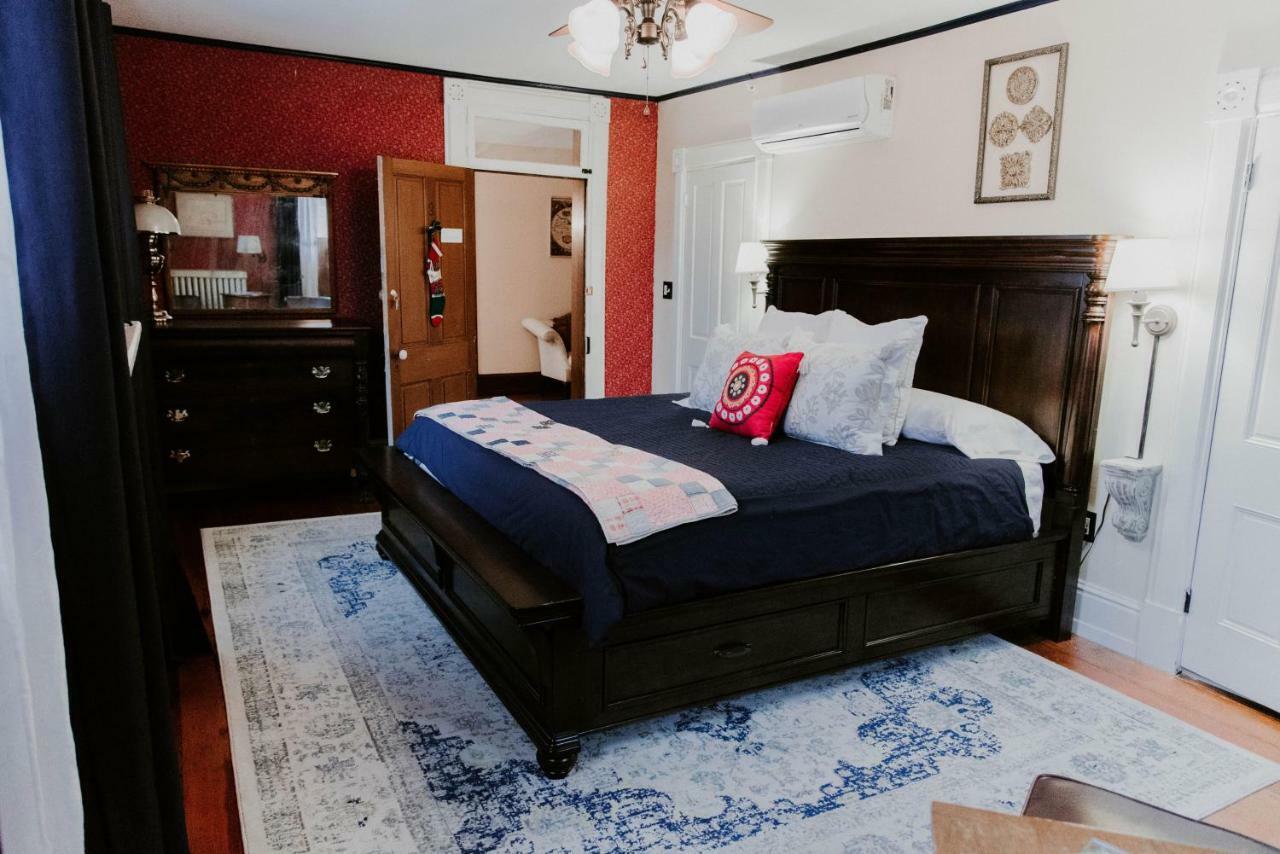 Georges On York B&B Taneytown Экстерьер фото
